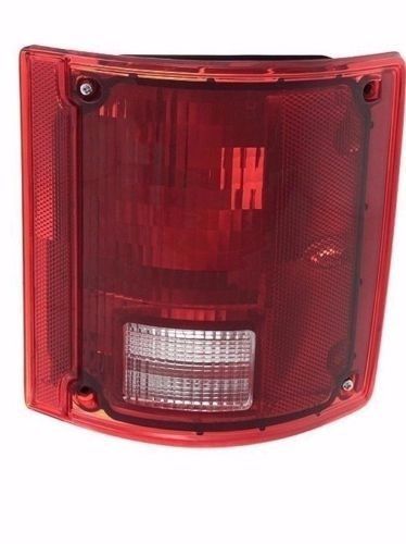 HOLIDAY RAMBLER ADMIRAL 1998 1999 2000 RIGHT TAILLIGHT TAIL LIGHT REAR L... - $24.75
