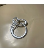 Liberty Brooch - $247.91 MXN