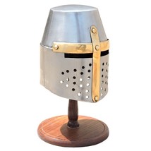 Mini Medieval Knight Decorative Helmet With Wooden Display Stand - $637.74 MXN