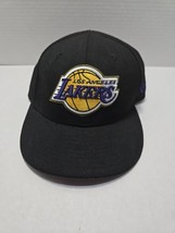 Los Angeles Lakers New Era 9Forty Hat Cap NBA Black Fitted 7 1/4&quot; READ - $74.30 MXN