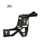 MERCEDES X166 GL-CLASS DRIVER/LEFT REAR BUMPER COVER MOUNT BRACKET AMG - $67.90 CAD