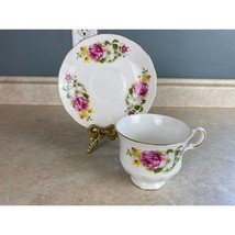 Queen Anne Bone China England Patt. 8539 Tea Cup And Saucer Set - £11.08 GBP