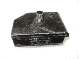 NEW ! 426 HEMI RH ENGINE MOUNT INSULATOR,SUPERBIRD,SUPERBEE,CHARGER,GTX - $59.00