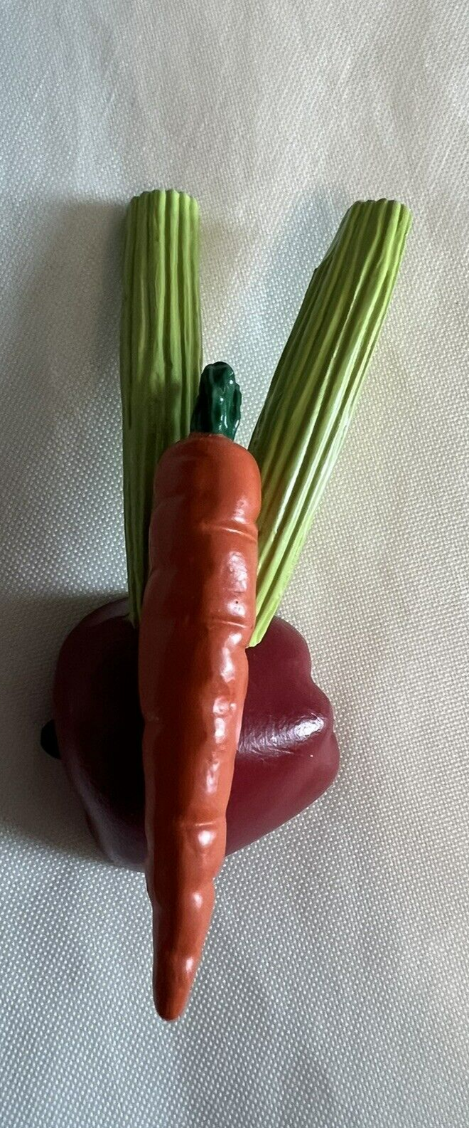 American Girl 18&quot; Doll Retired Kits lunchbox accessory Celery Carrot app... - $9.89
