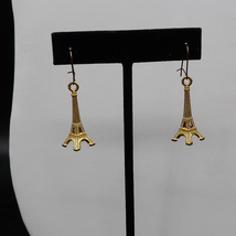 Gold Tone Pierced Dangle Earrings Eiffle Tower - £7.76 GBP