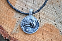 Men&#39;s Black Genuine Leather Necklace With Pewter Eagle Coin Pendant - $469.08 MXN