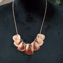 Womens Fashion Gold Tone Hammered Statement Necklace with Lobster Clasp - £21.36 GBP
