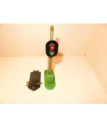 LIONEL TRAINS POST-WAR 153 BLOCK SIGNAL W/PLATE- WORKS FINE- 0/027- GOOD... - €22,79 EUR