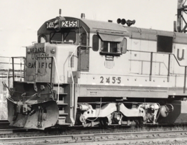 Union Pacific Railroad UP #2455 C30-7 Locomotive Train Photo West Chicago IL - £7.58 GBP