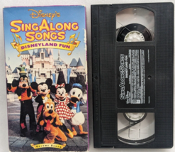 Disneys Sing Along Songs Disneyland Fun: Its a Small World (VHS, 1994) - £8.63 GBP