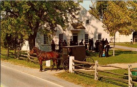 Postcard - &quot;Heart of Dutchland&quot; - Mennonite Meeting House - Pennsylvania (C1) - £5.38 GBP