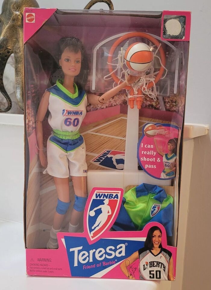 Primary image for 1998 Mattel WNBA Teresa Friend of Barbie New York Liberty Rebecca Lobo 20350