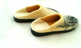 US 6 Woman slippers * Boiled Wool slippers * Felt Handmade house shoes - £32.52 GBP