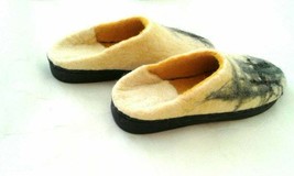 US 6 Woman slippers * Boiled Wool slippers * Felt Handmade house shoes - £32.52 GBP