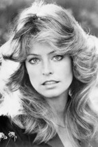 Farrah Fawcett beautiful 1970&#39;s classic portrait with farrah hair 8x12 inch phot - £9.76 GBP