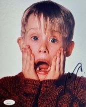 Macaulay Culkin Signed Autograph 8x10 Photo Home Alone Jsa Certified AM11321 - £590.73 GBP