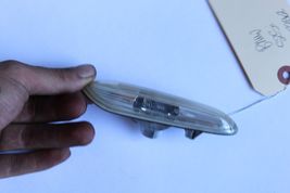 2004-07 BMW E60 525i FRONT RIGHT PASSENGER SIDE TURN SIGNAL FENDER SIGNAL R3562 image 3