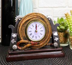 Wild West Cowboy Heel Spurs With Braided Lasso Ropes Decorative Table Clock - €22,47 EUR