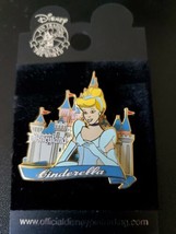 Disney Cinderella Princess Castle Collection Banner Flags 3D 2002 - £12.38 GBP