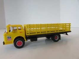 HO Scale Union Pacific Skate Truck Ford C-600 Yellow Plastic - $13.90