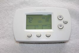 Honeywell TH0220D1002 0840 Thermostat feb23 #C5 - $24.75
