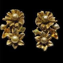 Coro Gold Tone Faux Pearl Clip On Earrings - £35.97 GBP