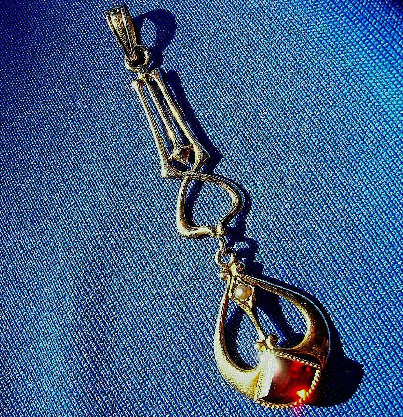 Amazing Antique Art Nouveau Garnet Pearl Pendant Elegant 10k Gold Medallion Item image 3