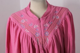 Vtg Vanity Fair Pink Velour Plush Embroidered Zip House Dress Robe Pockets - £22.40 GBP