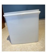 Tupperware Made In Canada Cereal Storage Container Without Lid - $9.89