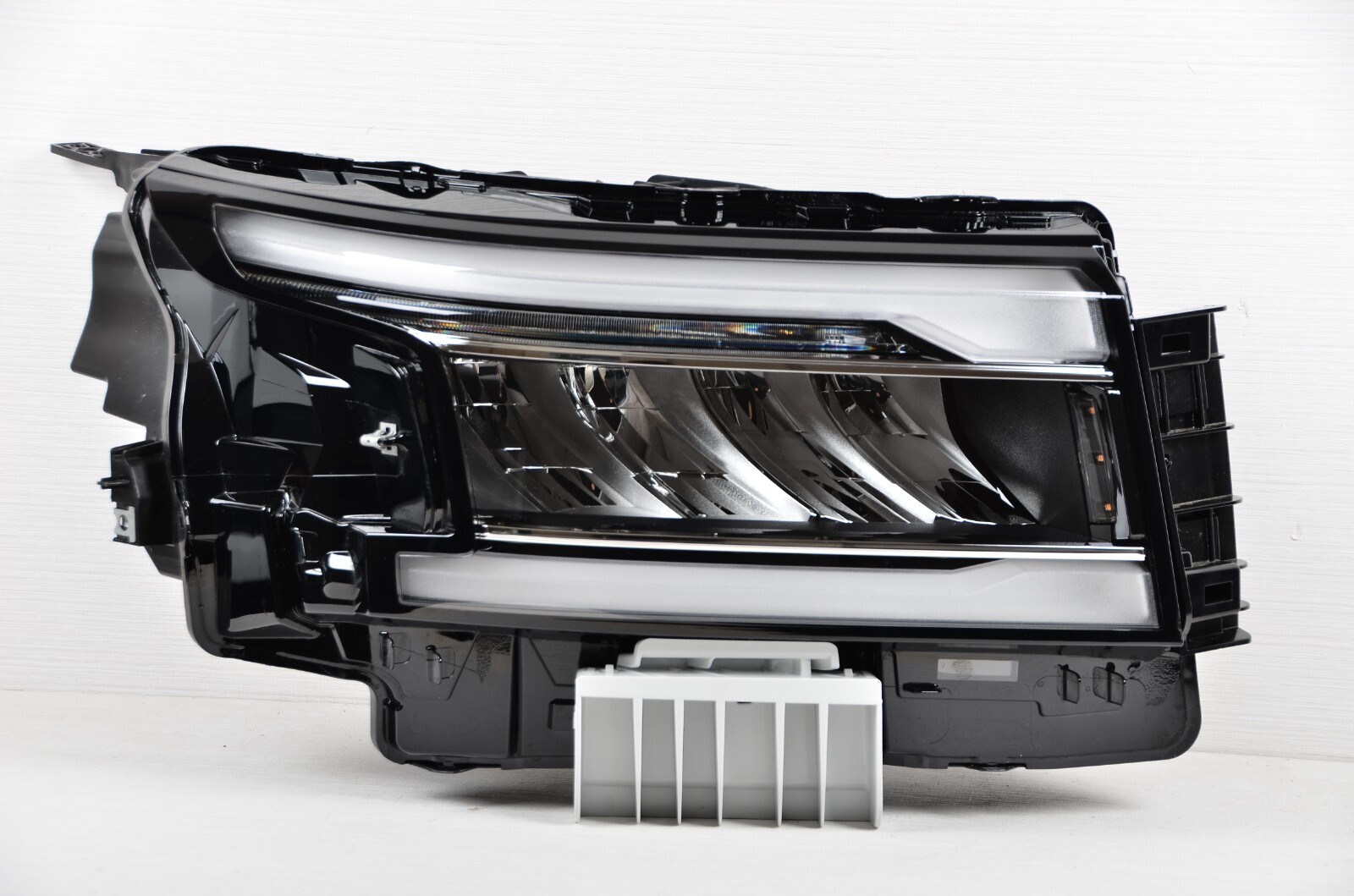 Genuine! OEM! 2022-2025 Nissan Frontier LED Headlight RH Right Passenger... - $599.00
