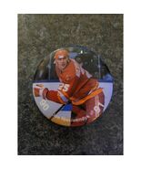 VTG HTF 1990-91 NHL Calgary Flames Joe Nieuwendyk Pin Button Pinback - $12.11