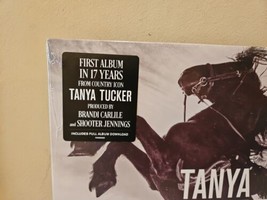 Lot of 2 Tanya Tucker Records: Live from the Troubadour, While I&#39;m Still Living - £34.84 GBP