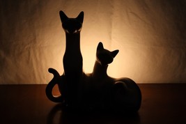 DAMAGE*  VTG Siamese Cats Table Tv Lamp Lane &amp; Co Mid Century Blue Jewel... - £47.18 GBP