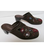 BRIGHTON Fiona Clogs Mules Shoes Brown Suede Embroidered Floral Brazil 8... - £22.50 GBP