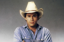 Jon-Erik Hexum studio portrait in denim &amp; cowboy hat Cover Up TV 4x6 rea... - $4.75