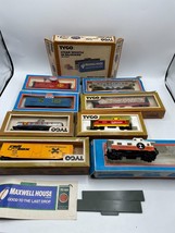 Vintage TYCO HO Scale Model Train Car Lot Boxcar Tanker Caboose Hopper F... - $37.99