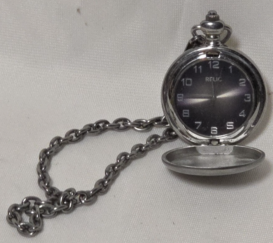 Vintage Relic Folio Pocket Watch Silver Tone Black Dial Keeps Time New... Item image 2