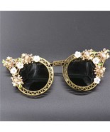 Tiny Flower embellished Jewel High Fashion Party Woman Sunglasses - $41.49 CAD