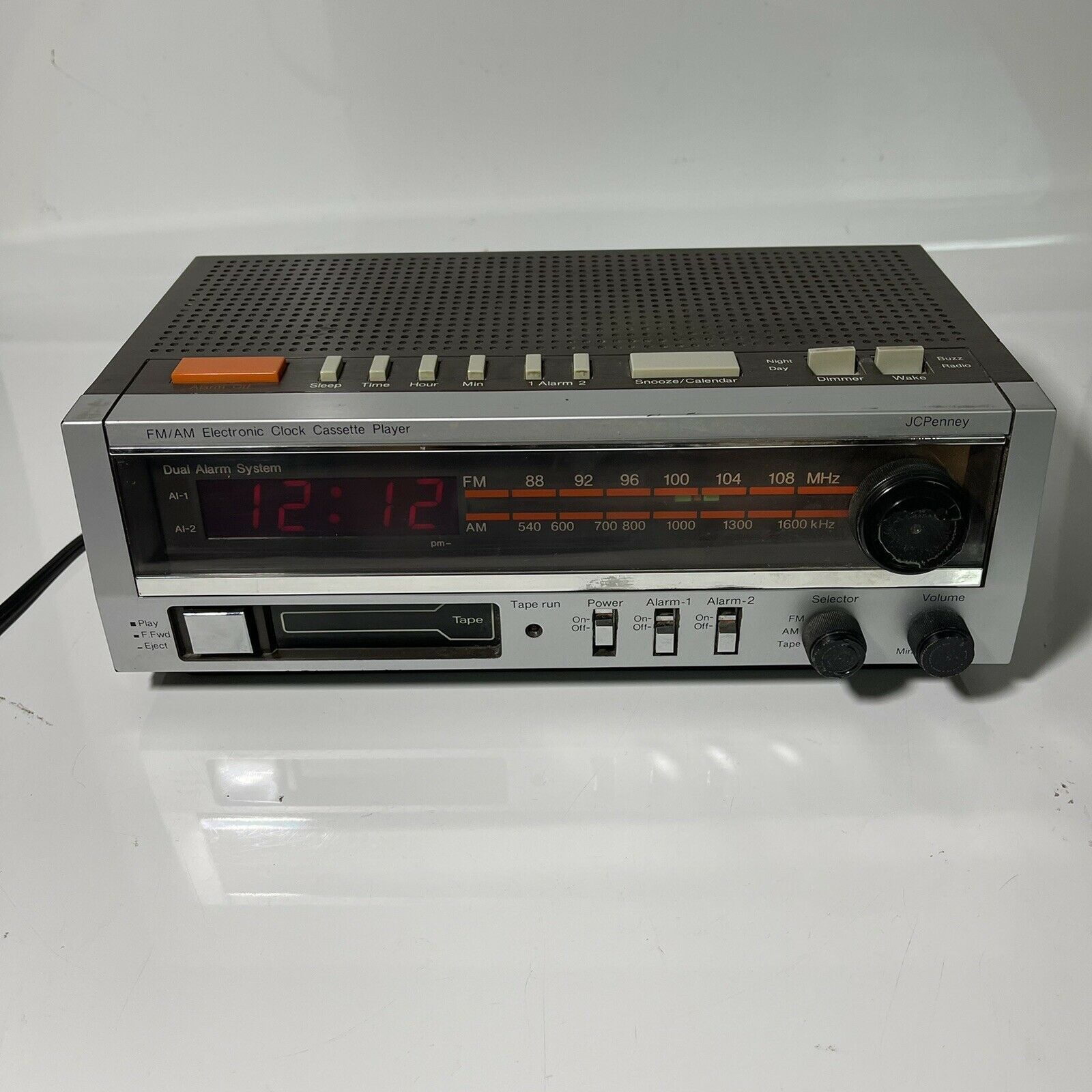 Vintage JCPenney 6803743 AM/FM Alarm Clock Radio With Cassette N771