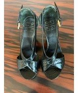 EUC GIVENCHY Black Open Toe Side Buckle High Heel Sandal SZ 36.5/US 6.5 - €127,57 EUR EUC GIVENCHY Black Open Toe Side Buckle High Heel Sandal SZ 36.5/US 6.5 - €127,57 EUR