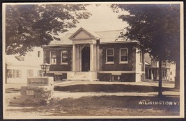 Wilmington, VT RPPC 1908 - Pettee Memorial Library &amp; Horse Watering Trough - £9.63 GBP