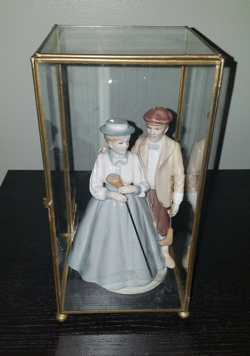 Porcelain Golfers Ardalt Music Box - $65.00