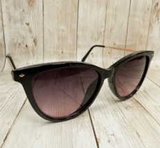 Vince Camuto Black Purple Gradient Cat Eye Sunglasses - VC961 - £27.05 GBP