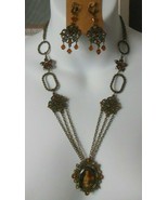 Vintage Lady Portrait Amber Color Rhinestone Pendant Necklace &amp; Earrings - $81.03 CAD