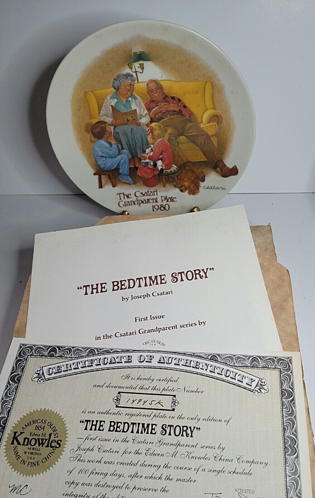 KNOWLES CHINA COLLECTOR&#39;S PLATE  &quot;THE BEDTIME STORY&quot; - $9.50