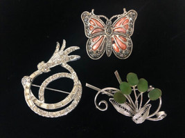 3 Vintage Brooch Pin Silver Tone Leavesw/ Jade Like Stones  Flower &amp; Butterfly - £23.70 GBP
