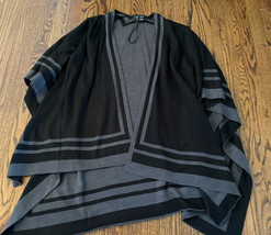 LAUREN Ralph Lauren Woman’s Striped Knit Reversible Poncho Black/Gray - £38.91 GBP