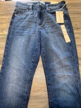 Universal Thread High Rise Slim Straight Jeans Women&#39;s size 6/28R. NWT. F - £21.89 GBP