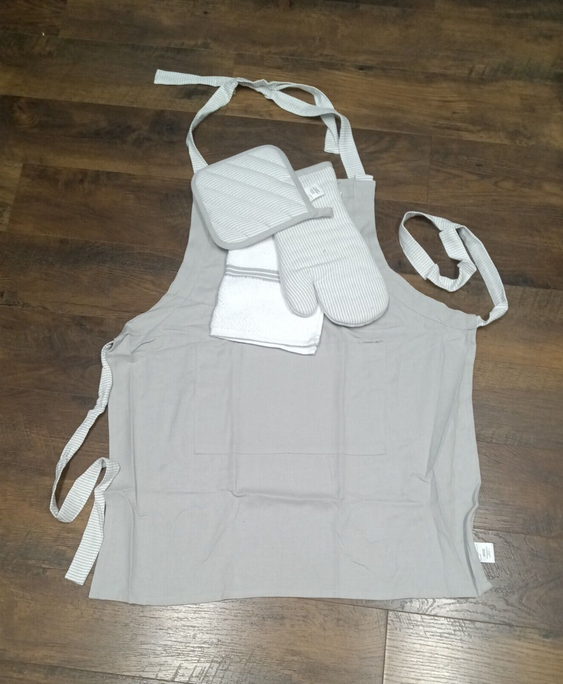 New 4-Piece Kitchen Set, 1 Mitts,1 Holders, 1 Bib Apron 1Towel Cotton Gr... - $3.49