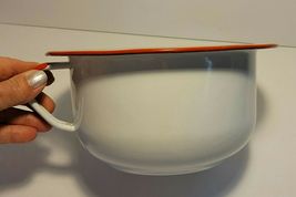 ENAMEL CHAMBER POT WHITE WITH RED TRIM VINTAGE image 2